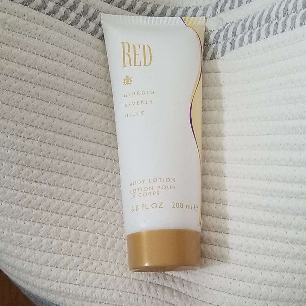 Giorgio Beverly Hills Body Lotion for Women, Red,